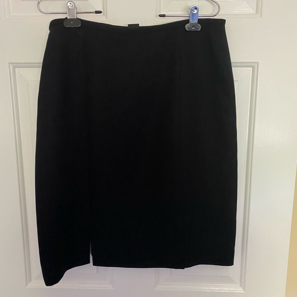 Straight suit skirt with dual slits in front and back! - Picture 4 of 7